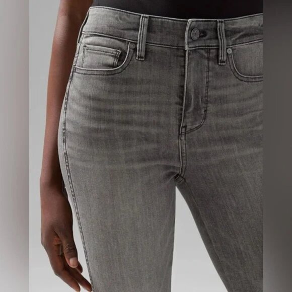 White House Black Market High Rise Straight Leg Jean 2 - Picture 4 of 16